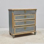 1457 7235 CHEST OF DRAWERS